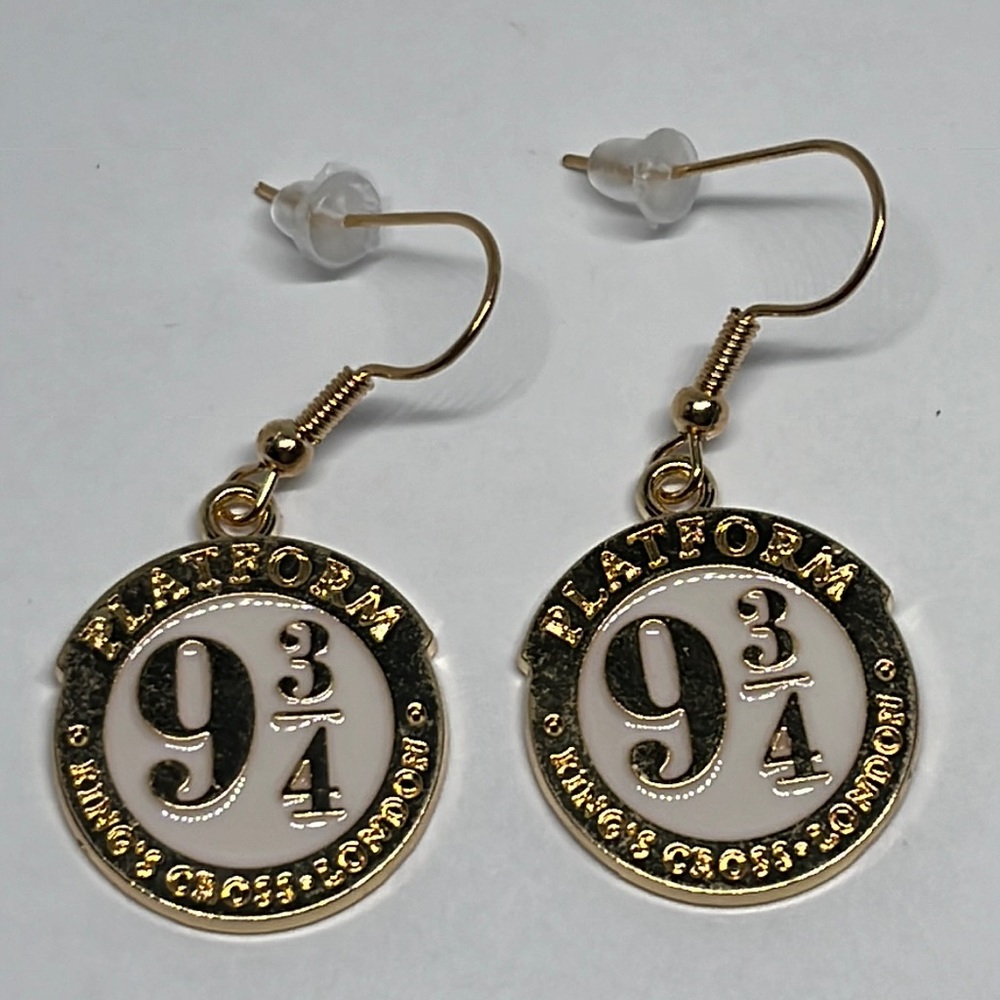 Earrings platform 9 3/4‎ Hogwarts